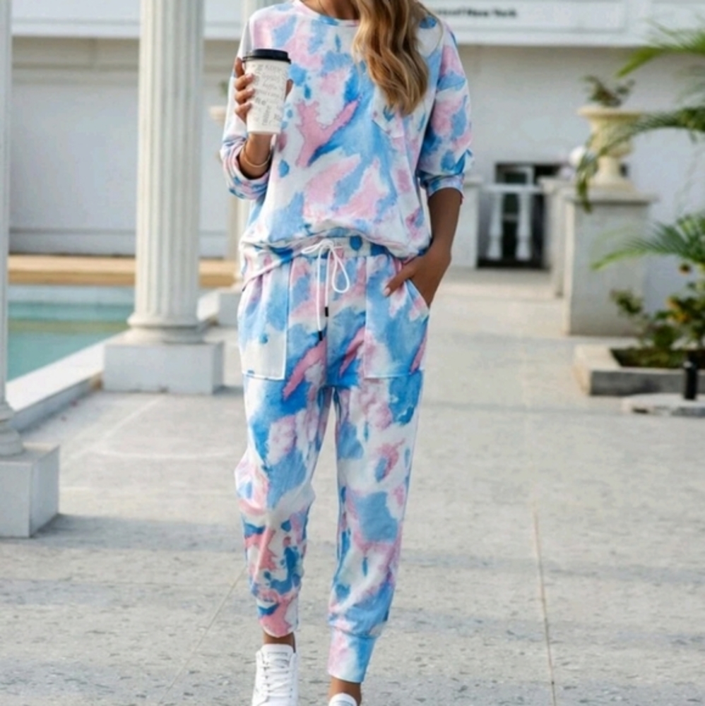 Tye die pull over and sweatpants set - Picture 1 of 6